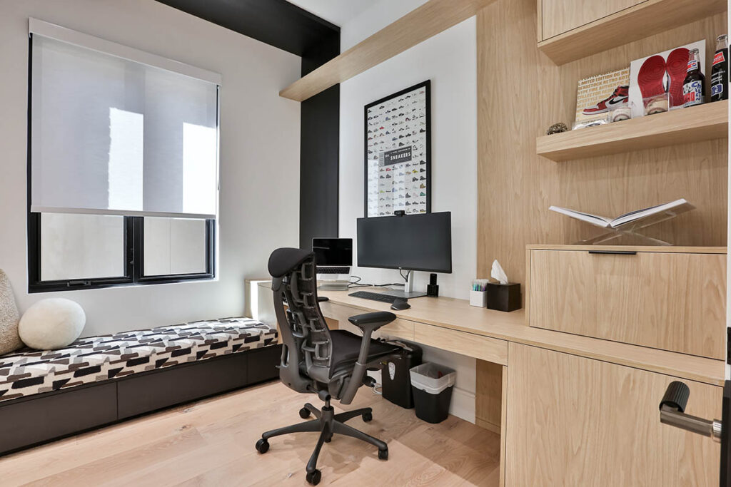 Deloraine Home Office