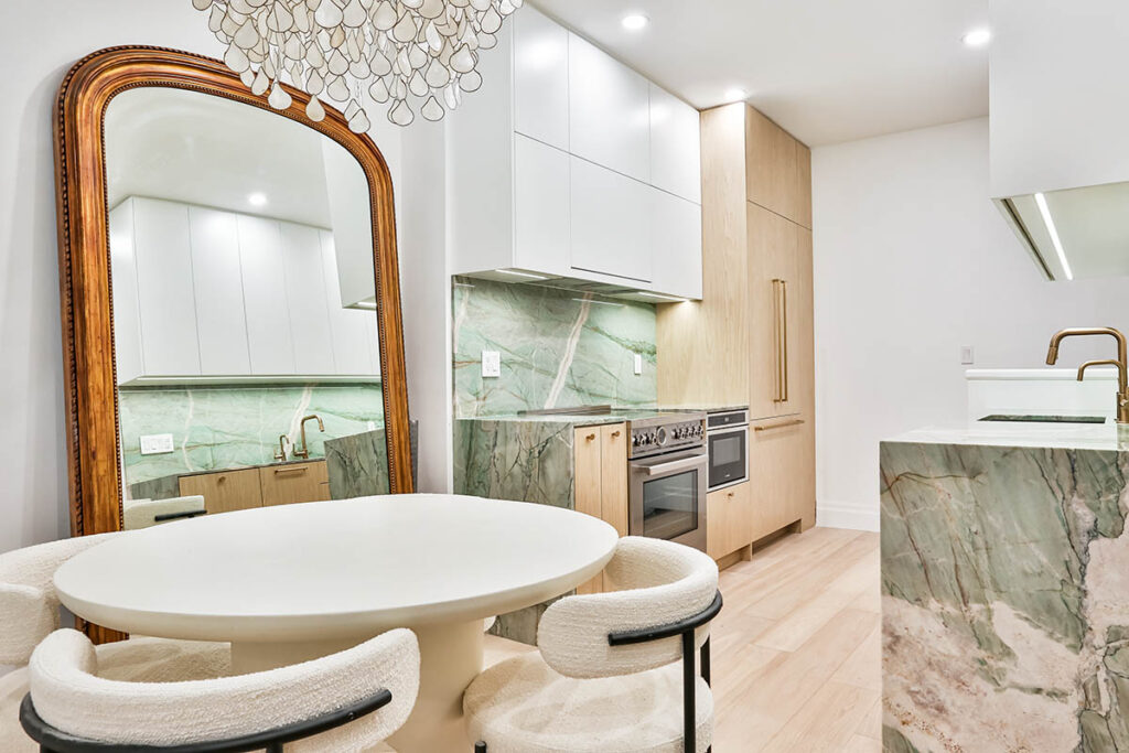 Modern kitchen design with Upper cabinets