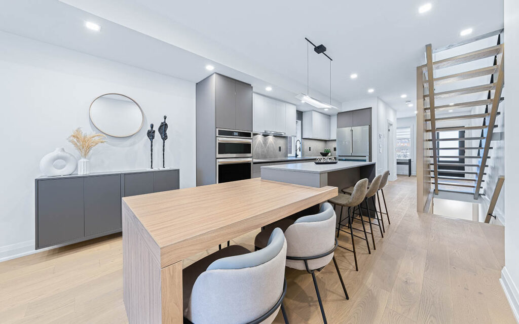 kitchens design with Blended backsplashes